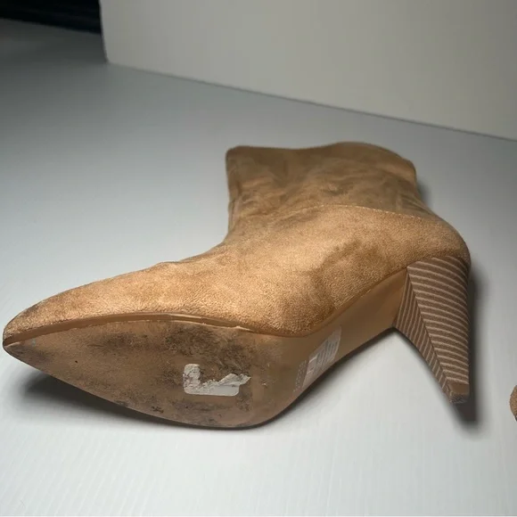 Express Booties Size 8 - Picture 3 of 7